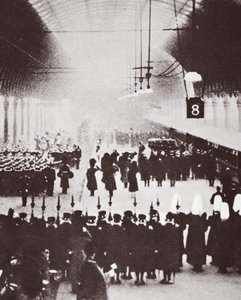 Gare de Paddington, le corps de George V en route vers sa dernière demeure à Windsor, 1936